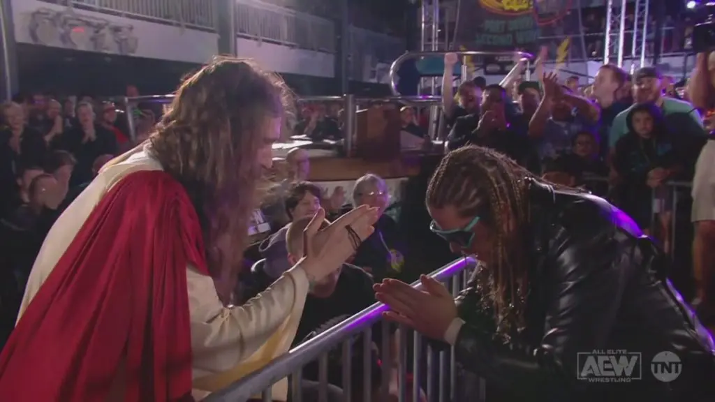 Joey Janela begrüßt Jesus auf Chris Jerichos Rock N Rager at Sea - AEW Dynamite