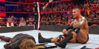 Randy Orton zerstört Edge bei WWE Raw, 27.1.2020 - (c) 2020 WWE. All Rights Reserved.