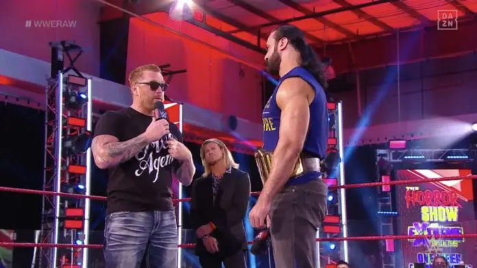 Heath Slater überrascht WWE-Champion Drew McIntyre bei WWE Raw (6.7.20) - (c) 2020 WWE. All Rights Reserved.