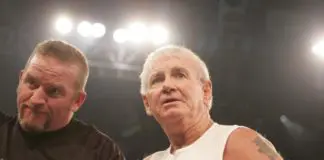 WWE Hall of Famer "Bullet" Bob Armstrong und sein Sohn "Road Dogg" Brian James