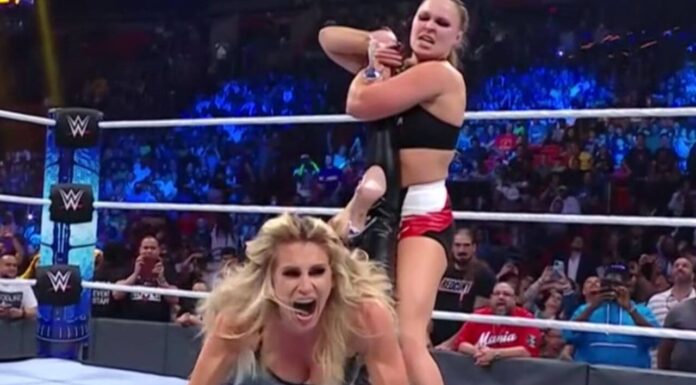WWE SmackDown, 4. März 2022: Charlotte Flair steckt in Ronda Rouseys Ankle Lock