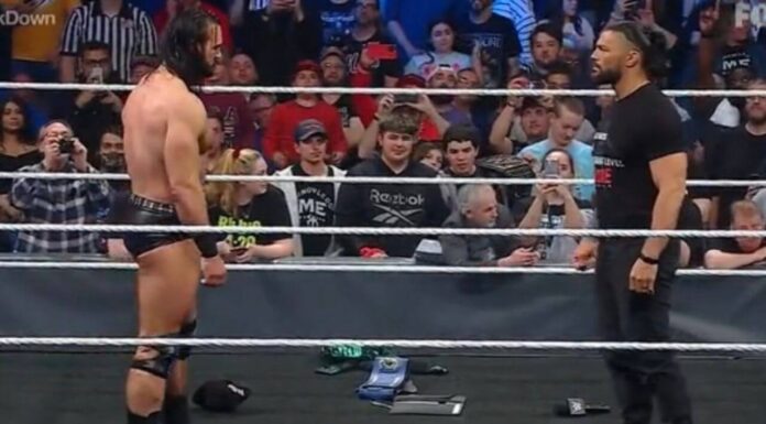 Drew McIntyre und Roman Reigns begegnen sich - SmackDown vom 29. April 2022 - (c) WWE. All Rights Reserved.