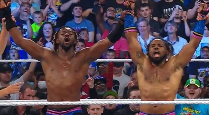 The New Day feiern bei WWE SmackDown