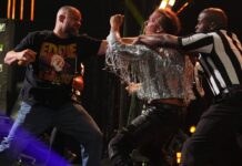 Eddie Kingston und Chris Jericho kloppen sich bei AEW Rampage (24. Juni 2022)