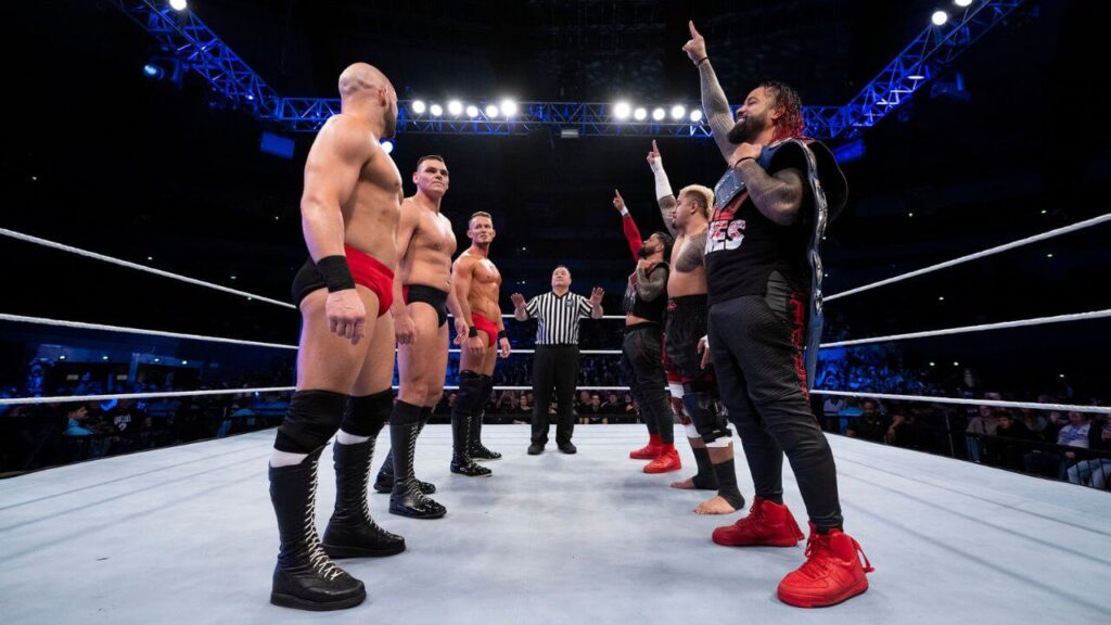 Imperium vs. Bloodline beim WWE-Live-Event in Dortmund (1. November 2022) / Foto: (c) WWE