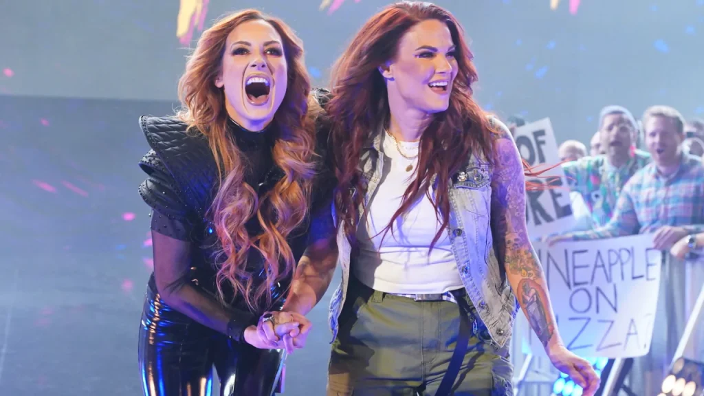 Becky Lynch und Lita griffen bei WWE Raw vom 27. Februar 2023 auf die Women's-Tag-Team-Titel an!