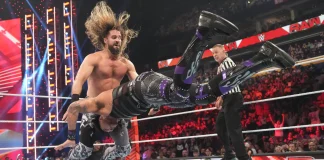 Seth Rollins bringt den Pedigree im Main Event von WWE Raw (10. Juli 2023) / Foto: (c) WWE