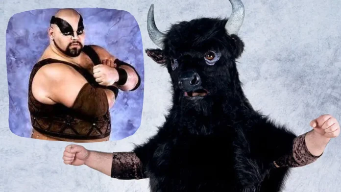 Die Mantaur-Maske hat kein Wrestling-Fan der 90er vergessen! / Fotos: (c) WWE