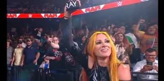 Becky Lynch wurde am Ende von WWE Raw emotional / (c) 2023 WWE
