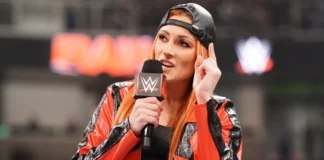 Auch Becky Lynch weiß: Es bleibt noch ein wenig Zeit, das Raw-Problem zu lösen / (c) 2024 WWE