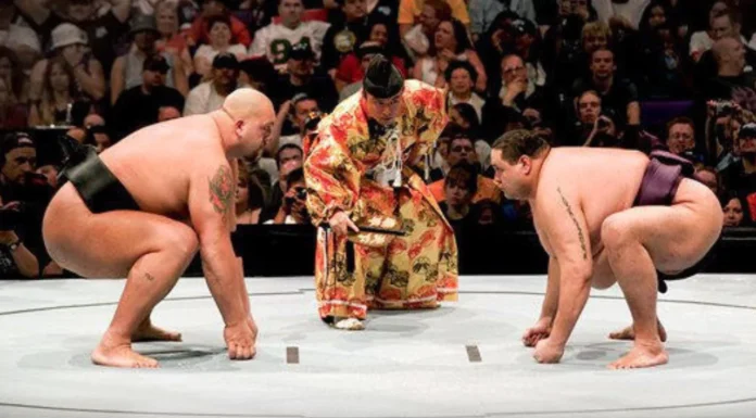 Big Show vs. Akebono starten ihren Sumokampf bei WrestleMania 21 / (c) WWE